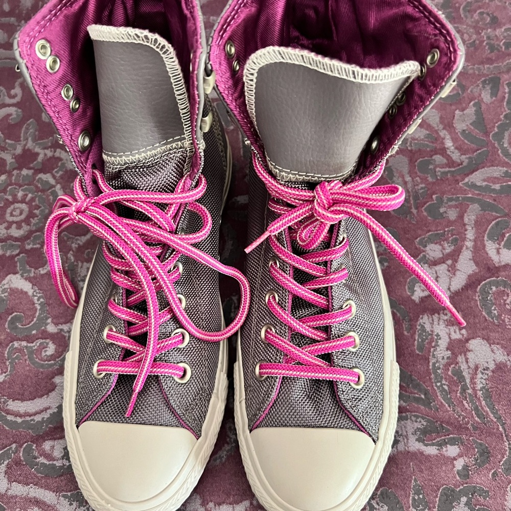 Converse Chuck Taylor Vintage High Tops